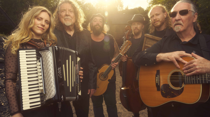 Robert Plant Presents Saving Grace Featuring Suzi Dian